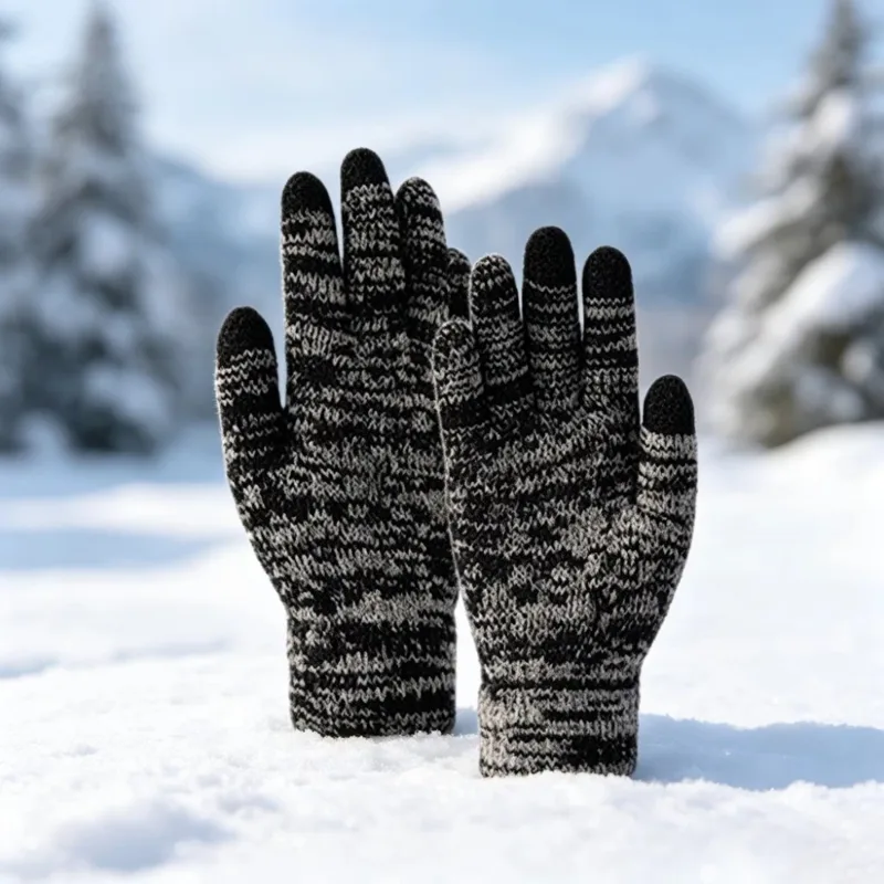 Set 2 Pezzi Cappello e Guanti  - Touch Screen Gloves recensione e prezzo