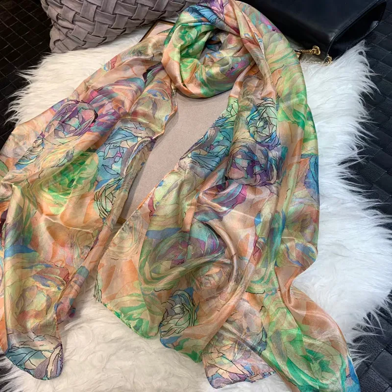 Sciarpa di seta verde 100% da  - Shawl Wrap Winter recensione e prezzo