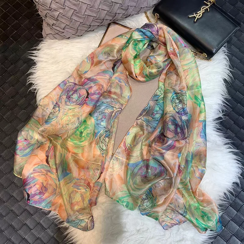 Sciarpa di seta verde 100% da  - Shawl Wrap Winter recensione e prezzo